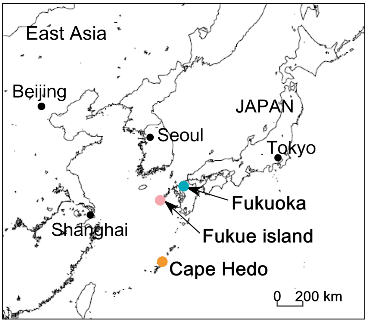 .長崎県福江島(Fukue island)、福岡県福岡市(Fukuoka)、沖縄県辺戸岬(Cape Hedo)の位置関係図