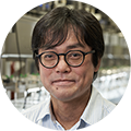 筆者の山岸隆博の写真